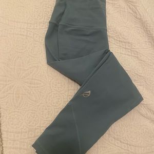 Ptula workout leggings